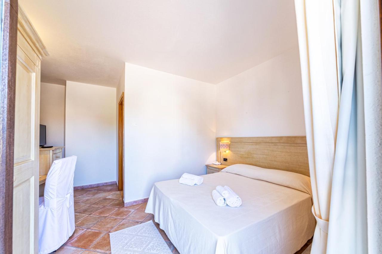 Hotel il Faro di Molara Porto San Paolo  Esterno foto