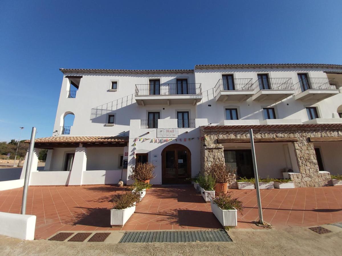 Hotel il Faro di Molara Porto San Paolo  Esterno foto
