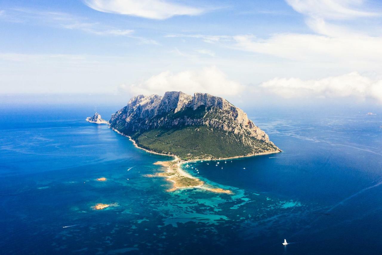 Hotel il Faro di Molara Porto San Paolo  Esterno foto