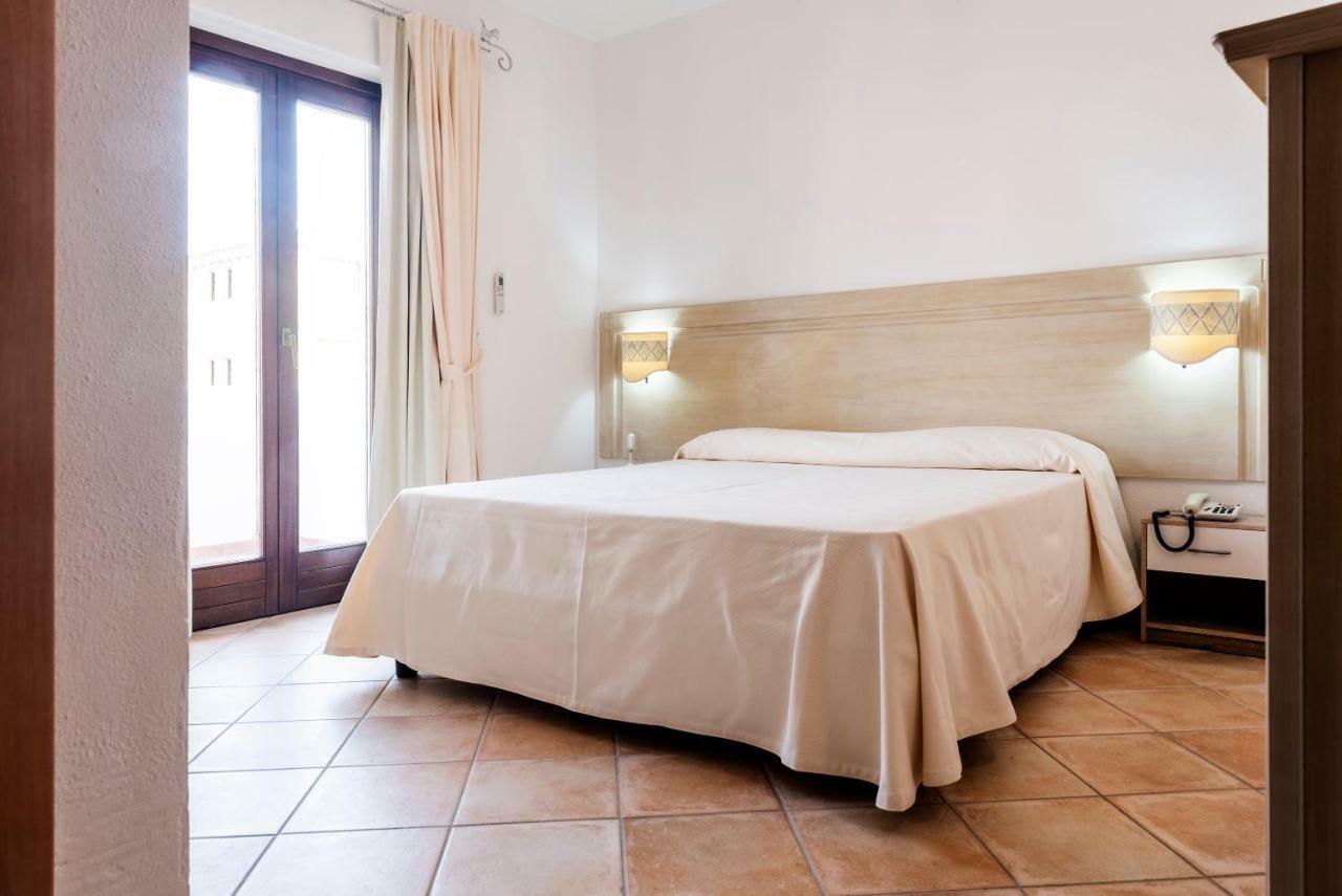 Hotel il Faro di Molara Porto San Paolo  Esterno foto